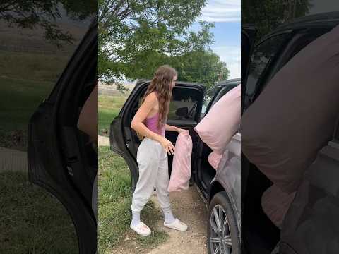 Correct way to roadtrip trip: 👸🏼