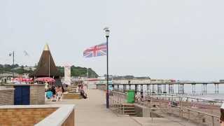 preview picture of video 'Teignmouth sea front, Devon'