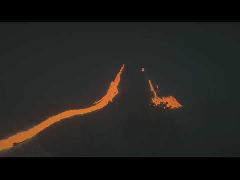 EPIC: Unbelievable Giant Volcano in Minecraft!