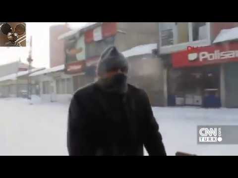 Yoo Sıcak meme görseli