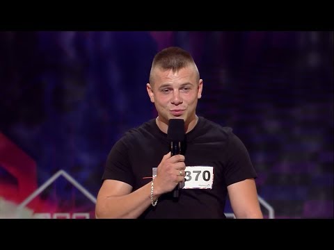 A contestant burst into tears on stage. He did it for his beloved! [America's Got Talent!]