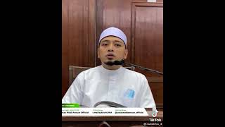 Download lagu Ustaz Wadi Anwar - Amalan yang pahalanya seperti Haji dan Umrah yang sempurna mp3