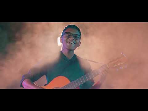 TSY HIOVA INTSONY  - TSIARO - [CLIP OFFICIEL]