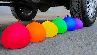 Experimento: Globos de Agua VS Rueda de Coche | Aplastando Cosas Crujientes con el Coche