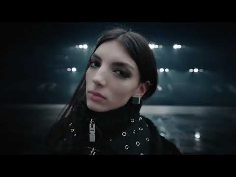 Givenchy - Fall/Winter 2021-2022 - Paris Fashion Week