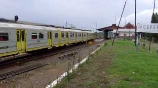 preview picture of video 'Kereta Api Prameks ngebut di stasiun Ceper'