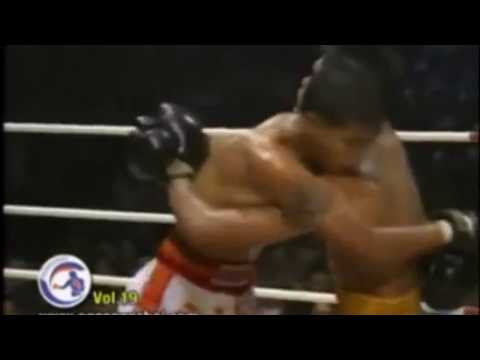 Somrak Khamsing vs Boonlai Sor Thanikul