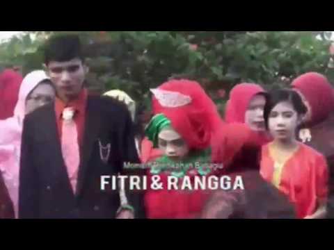 nyanyi lagu Mahal penonton banyak Nangiss