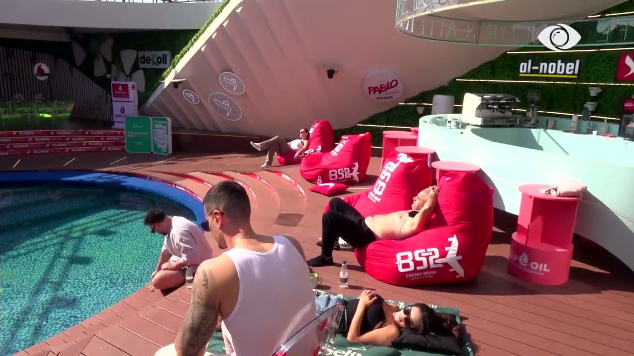 Ik andej, zhulse/ Greta debaton me Juelën: Ti as veten tënde nuk…