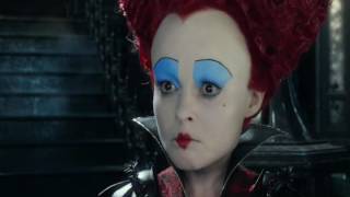 Alice Through The Looking Glass (2016) White Queen hugs Red Queen