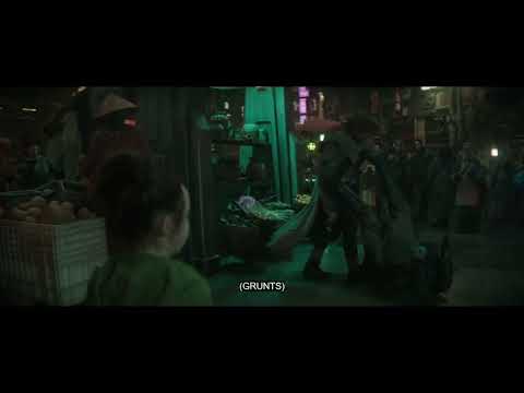 obi-wan let's leia run straight past him