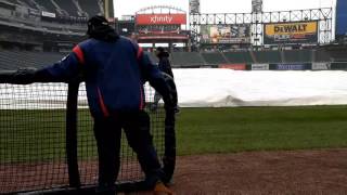 Rain starts to fall on Opening Day in Chicago