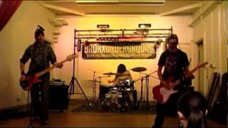 Staple Remover @ FLC 4-9-10 New Song With no Name.mp4