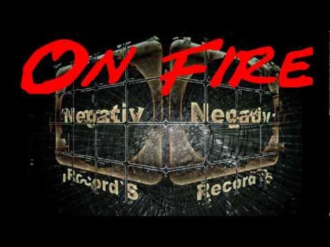 Negativ ft. Flay-T & B-Rhyme -"Tavnik Music"- Ej Negativ *²º¹¹* Official Song.