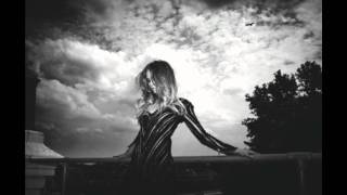 Kyla La Grange - Lambs