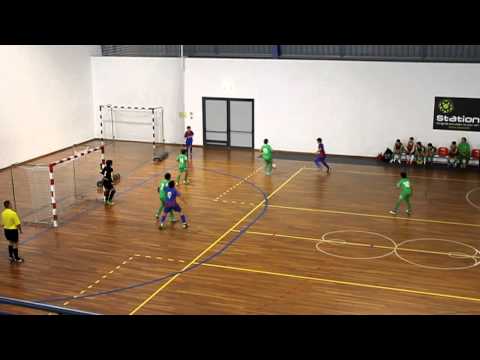 Sassoeiros-2   Caxienses-8 em 3-12-2011 5.MOV