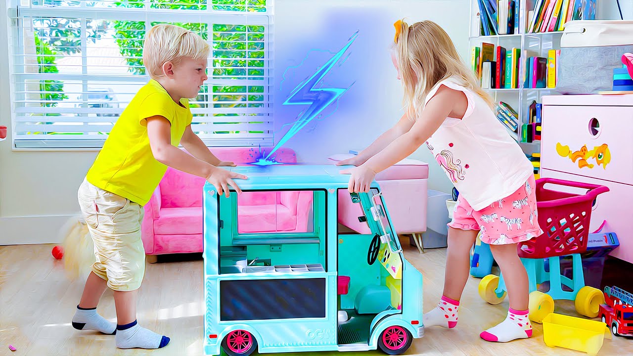 Learning to Share: Naomi and David’s Adventure