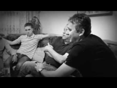 Slaven i Paco,,, na sijelu u derventi sa drustvom... dodji,dodji mila...