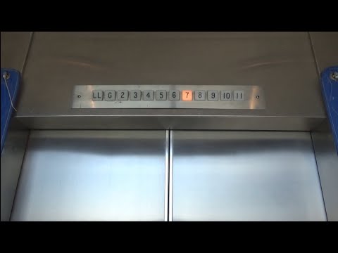 Dover Traction Elevator @ Park Towers - Tulsa, OK