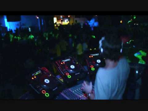 Steve Angello - Monday [ Simon de Jano Vocal Bootleg ]