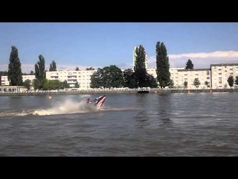 Niels Willems jetski freestyle - 8 backflips