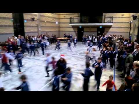 Festa di Natale GS Paina 2004 - la renna acchiappatutti - 12/12/2015