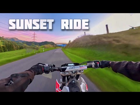 SUNSET MOUNTAIN RIDE | FANTIC XMF 125 🇮🇹