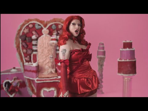 Lucy Loone - Eat It Up (Official Music Video)