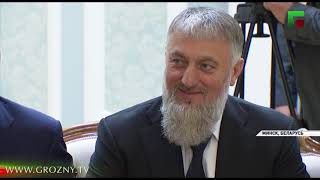 Александр Лукашенко вручил Рамзану Кадырову Орден Дружбы народов