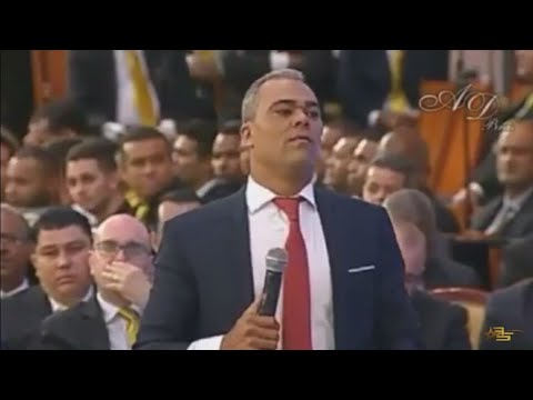 Adiel Souza louvando na AD Brás - Muito forte
