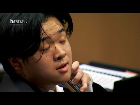 Summer: Julie-O ∙ Jaemin Han