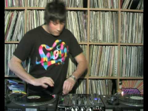 Andrew Hartley scratching over bille jean