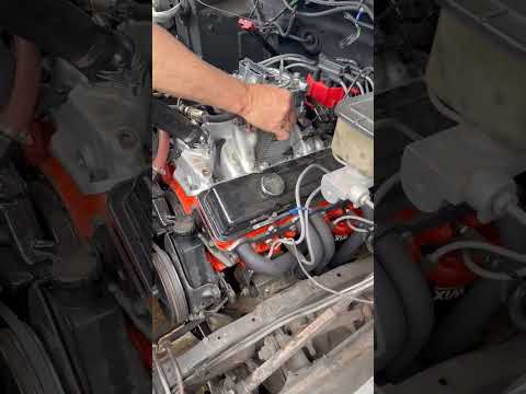 adjusting Holley street warrior 600cfm carb. #c10 #holleyperformance #sbc #355 #compcam