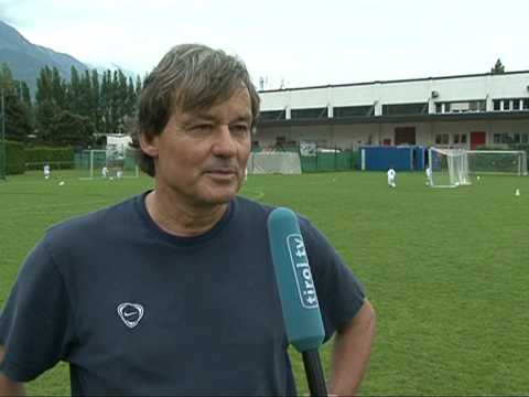 Tiroler Fussball News: U 7 des IAC und der Nationalteamtrainer
