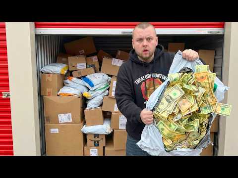 I Bought a MONEY HOARDERS Storage Unit & Look What Was HIDDEN In The Back! (HIDDEN CASH!)