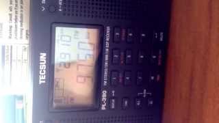 preview picture of video 'WTAQ-FM (97.5) received in Manistee, MI (2:00 ET 6/12/13)'