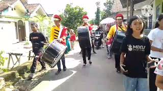 Download lagu Kembali lagi dengan Sekar wangi tampil lagi di sumber salak Ledokombo mp3 Download lagu Kembali lagi dengan Sekar wangi tampil lagi di sumber salak Ledokombo mp3