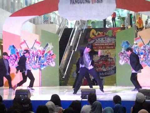 20141116 163136 3rd EXCOTIVE debut in Kalibata City OVERDOSE GROWL