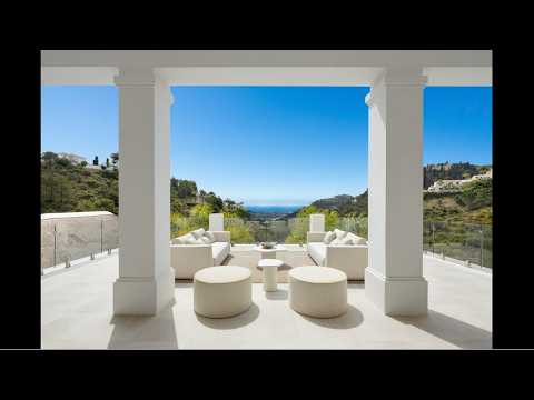 Wonderful Andalusian-style contemporary villa with stunning sea views in El Madroñal, Benahavís