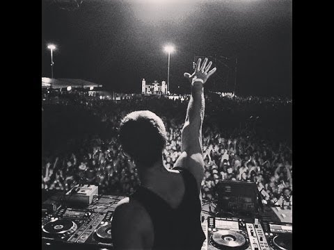 Agustin Gandino @ Ravevolution W/ Dimitri Vegas & Like Mike - FULL SET