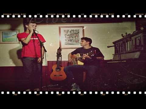 Falnu feat Vela - No estés triste/ Hacia Adelante (2015 Café Libertad 8)