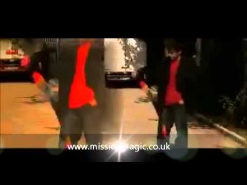 MM105 Colour Changing Silk Scarf Magic Trick