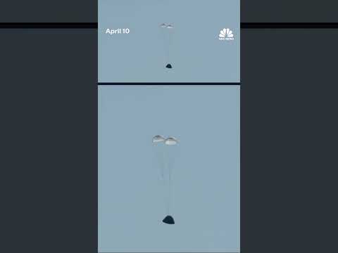 Orion capsule successfully deploys parachutes ahead of splashdown