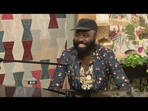 Music: Nduduzo Makhathini performs ‘Izinkonjana (Bird/Swallow)'