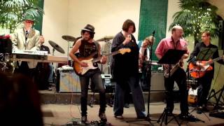 Please Come Home for Christmas performed by the Uninsured Motorists Band