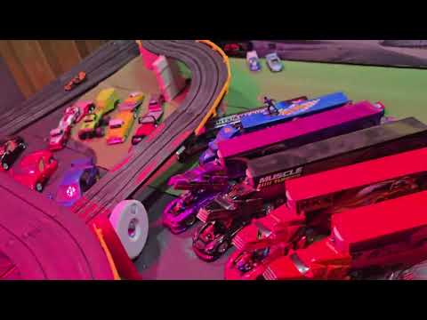 Afx /tyco  slot car track set with  a  4 lane setup  turned into a single lane track!