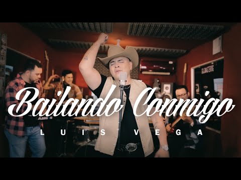 Luis Vega - Bailando Conmigo (Video Oficial)