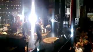 EELS w/ Journey lead singer Steve Perry in St Paul [FULL, HIGH QUALITY]