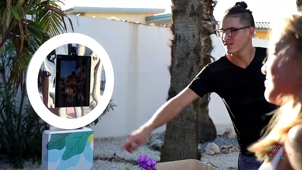 Promotional video thumbnail 5 for Photo Booth Rental in South Florida