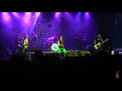 SKAKEITAN.- "ARMIARMA GORRIA" (tf el tio calambres) san antolinak (04-09-2015) Lekeitio